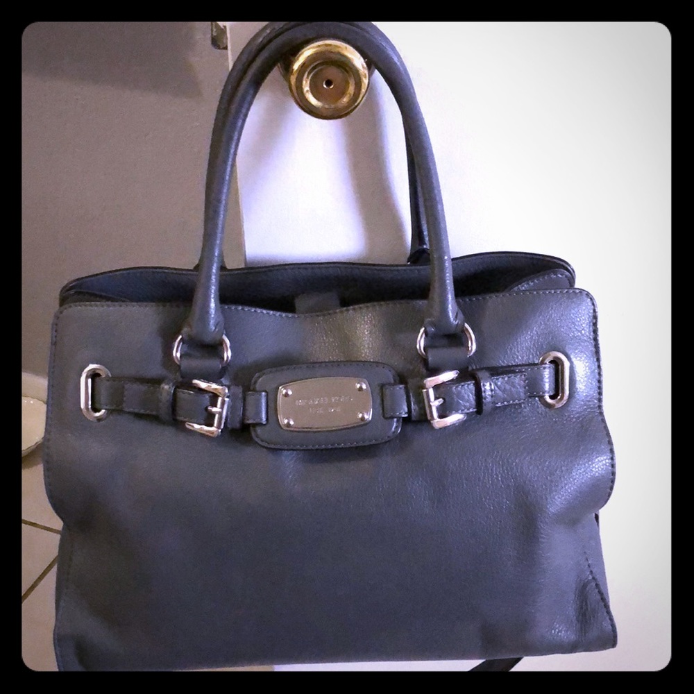Gently used michael kors handbag